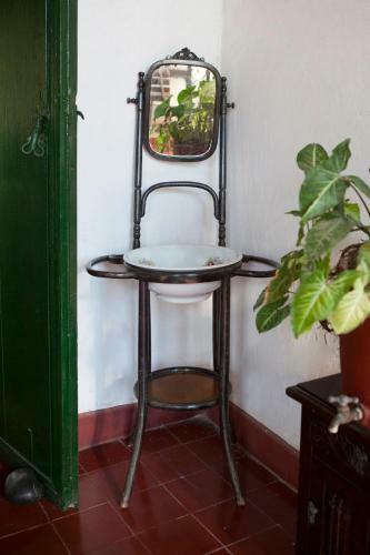 Caf� Mompox - Colonial House