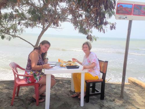 Hostal Casa Hotel Dora Mar