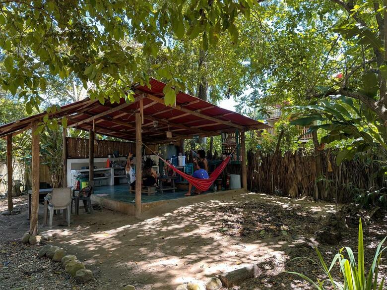 Hostal La Aldea Hostel