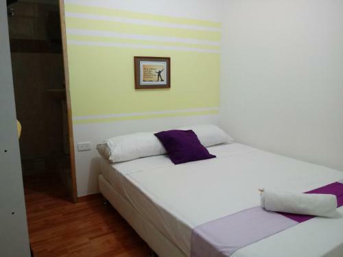 Hotel Yellow Maraya