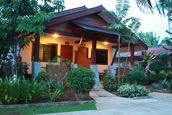 Hotel Noppharat Resort