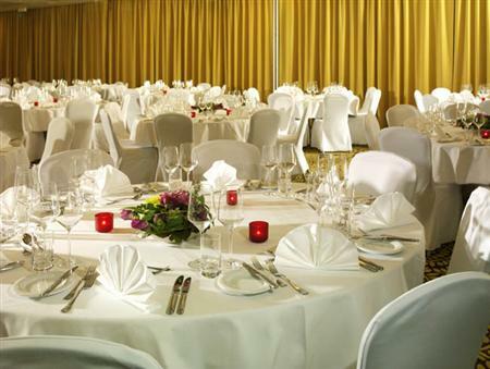 Hotel Courtyard By Marriott Pilsen
