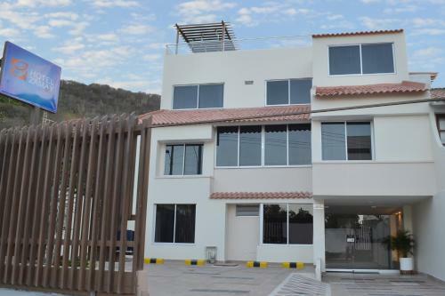 Albergue Hotel Zamay Plus
