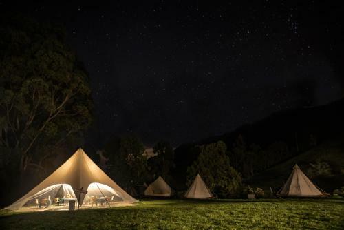 Lodge Lumbre Glamorous Camping