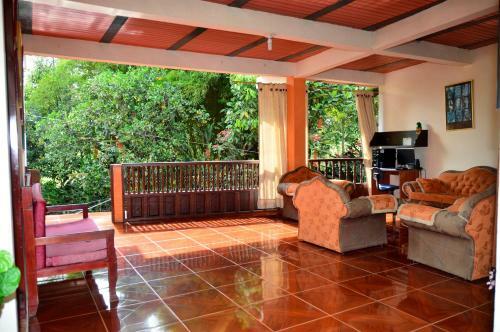 Hotel Cabaas Las Moyas