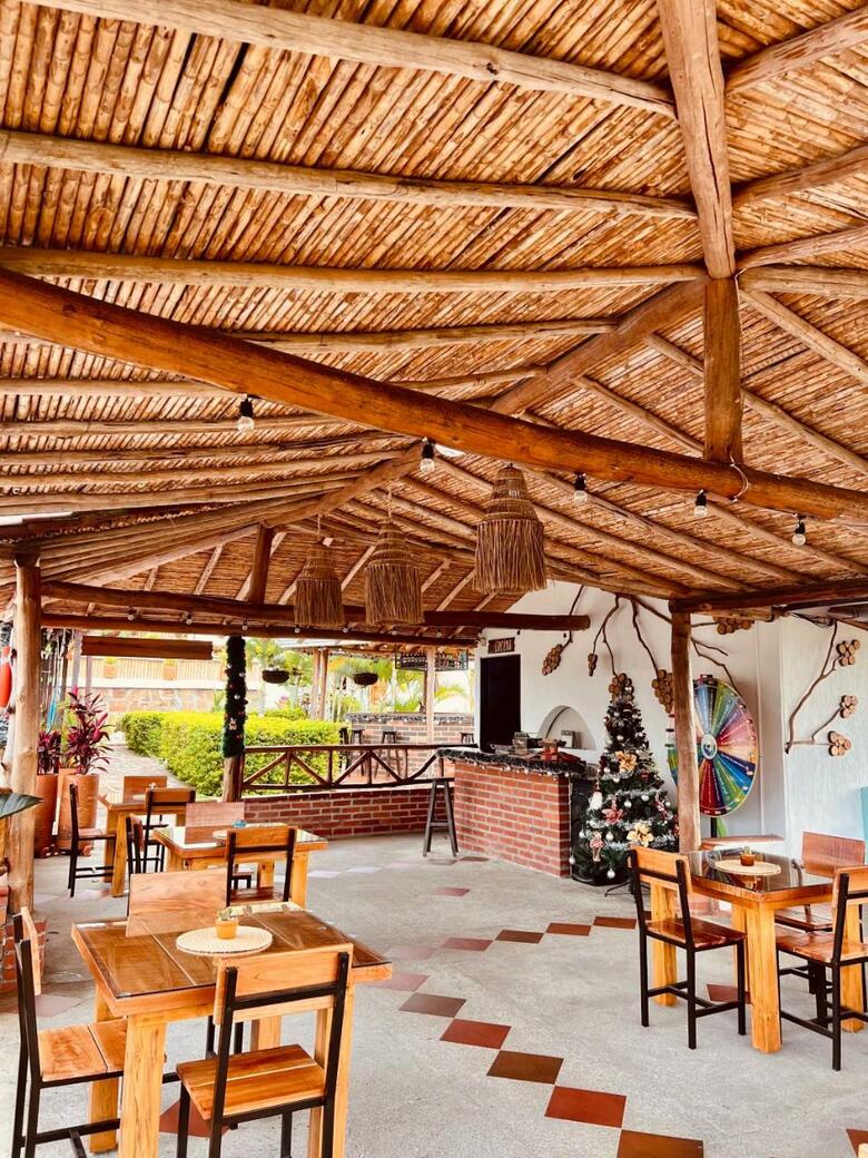 Hotel Campestre Palmas Del Zamorano