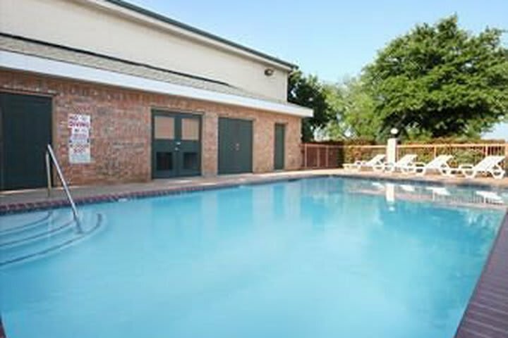 Hotel Super 8 Arlington/sw