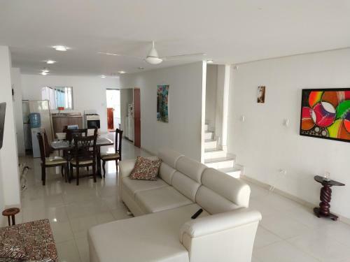 Casa Cerca A Playa Gaira