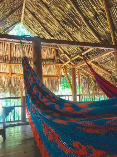Hostal Zendukua Ecolodge - Manantial River