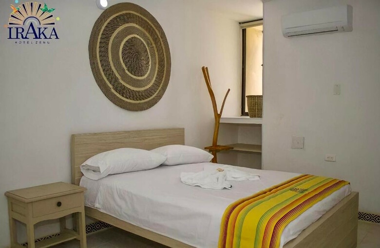 Iraka Hotel Zenu