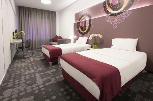 Hotel 35 Rooms