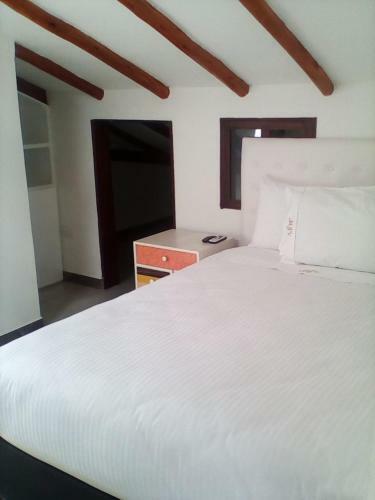 Hotel Miracle