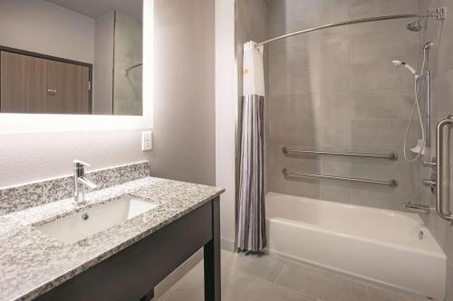Hotel La Quinta By Wyndham Amarillo Airport