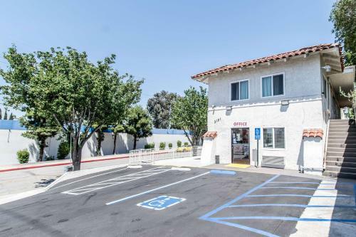 Hotel Motel 6 Orange - Anaheim