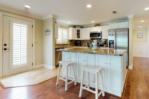 Bay Bungalow