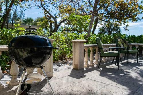 Anna Maria Escape Two Bedroom Villa