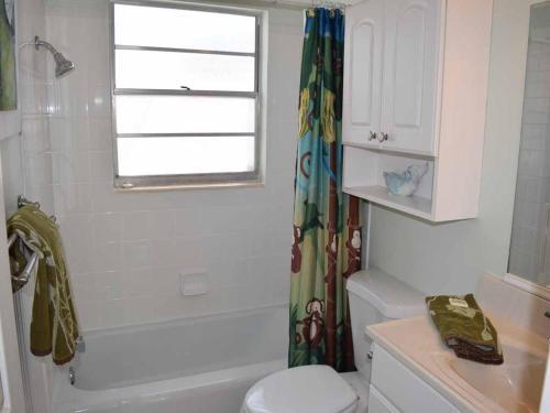 Blue Dolphin Inn - Ibis Townhouse