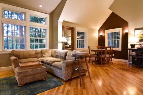 Redwood Retreat In Arcata