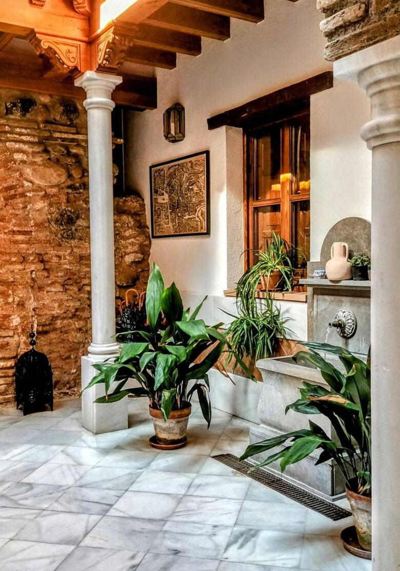 Apartamentos Turisticos Alhambra