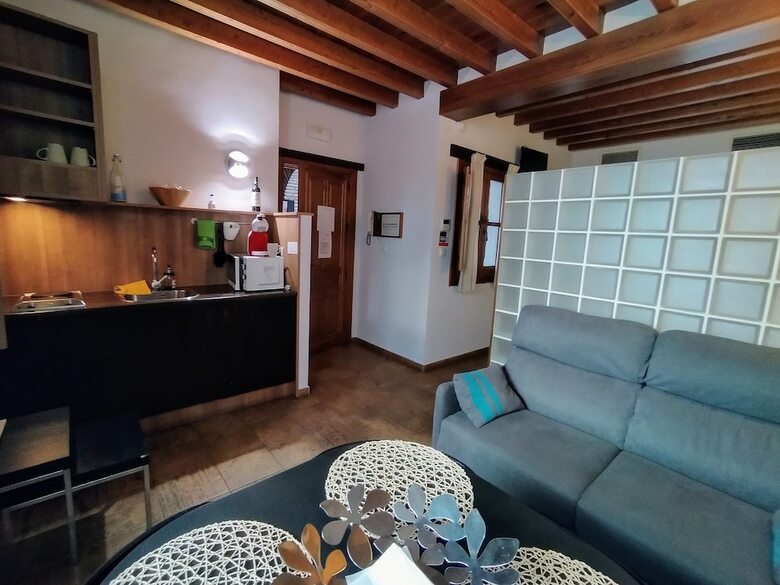 Apartamentos Turisticos Alhambra