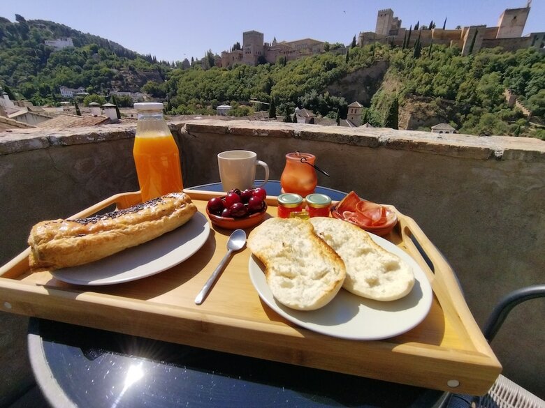 Apartamentos Turisticos Alhambra
