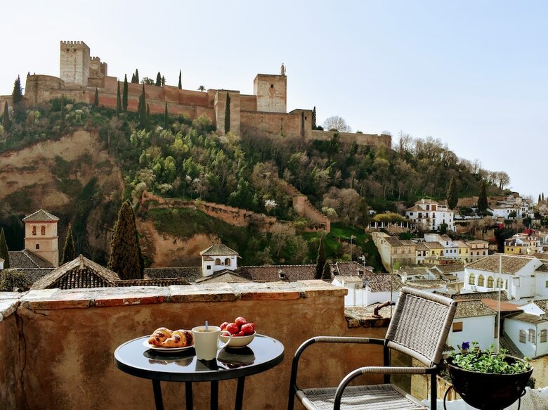 Apartamentos Turisticos Alhambra