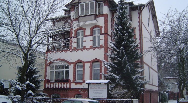 Apartment Hotel Landhaus Lichterfelde