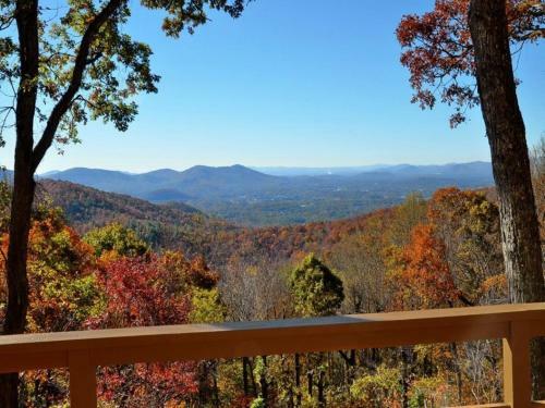Magnolia Mountain Home