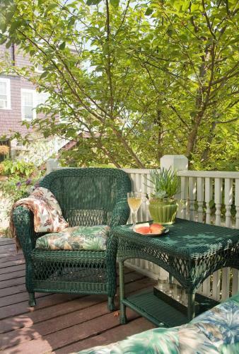 Bed & Breakfast 1889 Whitegate Inn & Cottage