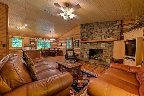 Busbee Cabin