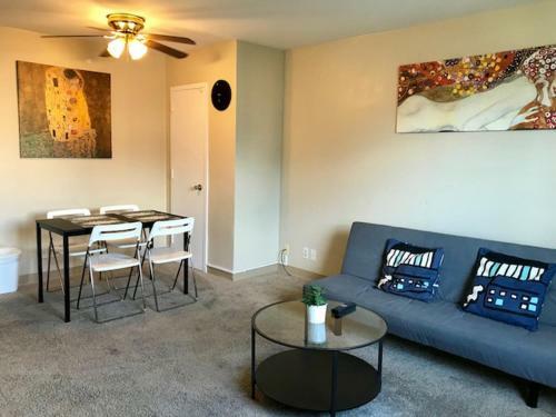 Apartamento Downtown 1 Bedroom Apt 605