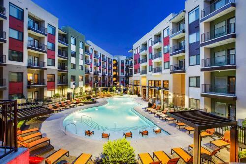 Luxury Ponce Park Apartments