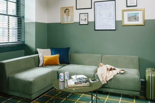 Hotel Clermont