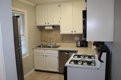 Buckhead 2155 By Homecomfortstay