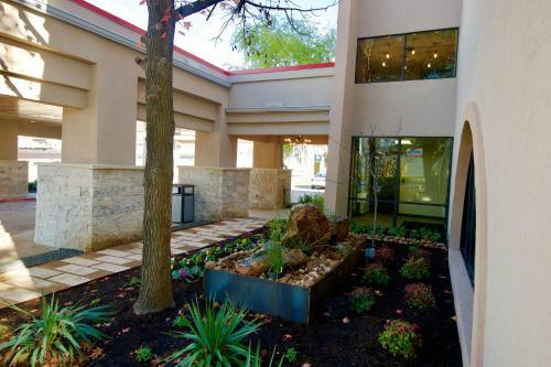 Hotel Ramada By Wyndham Austin South