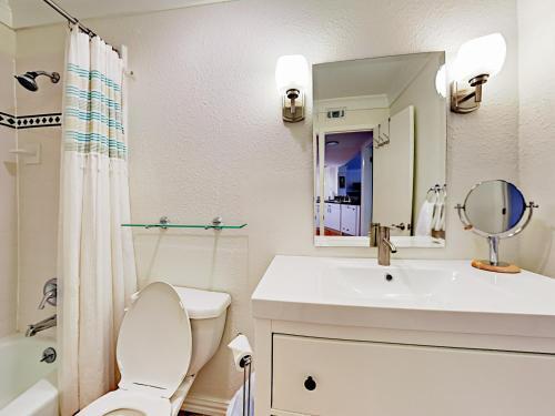 Apartamento 1112 Robert E Lee Condo Unit B