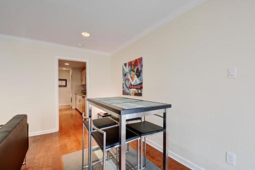 Apartamento 1106 W 6th St Condo