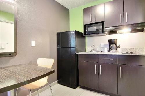 Hotel Studio 6 Austin Northwest