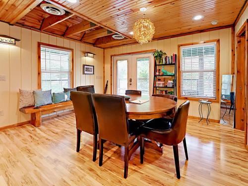 South Austin Multi-home Retreat