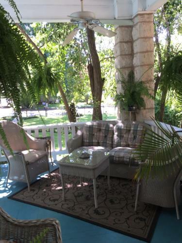 Strickland Arms Bed And Breakfast