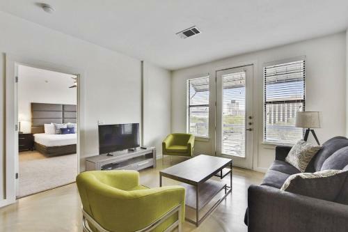 Staylo Luxury 2 Bedroom Apartment