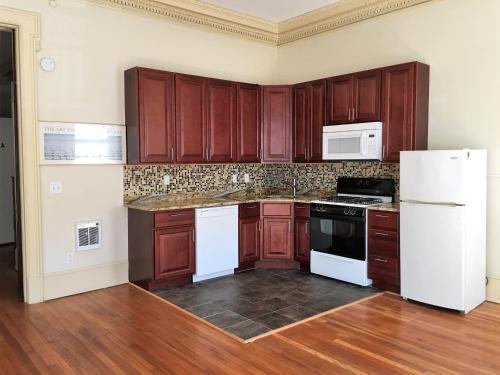Apartamento Historical, Spacious, Sunny Studio Retreat