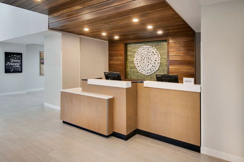 Holiday Inn Express Hotel & Suites Columbia - Downtown