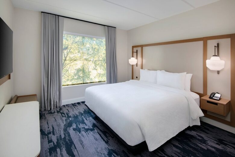 Holiday Inn Express Hotel & Suites Columbia - Downtown