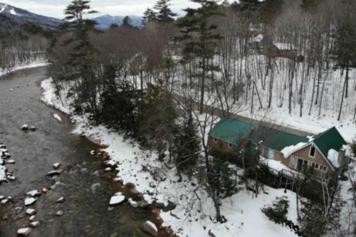 79 Covered Bridge Lane
