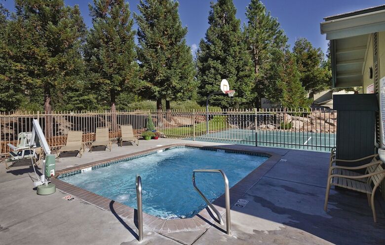 Hotel Worldmark Bass Lake