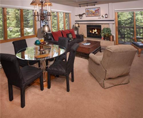Apartamento Townsend Place B202 Condo