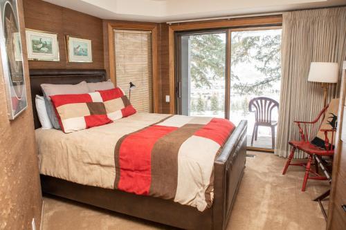 126 Ridgepoint Townhouse