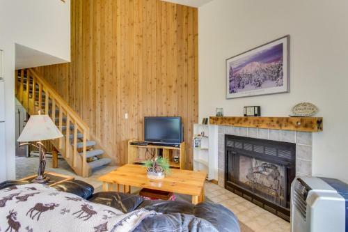 Mt Bachelor Village Ski House #244