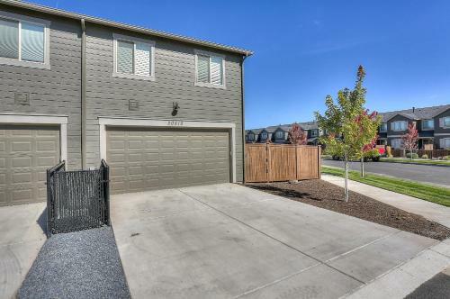 Mccall Landing-new-3br/2.5ba